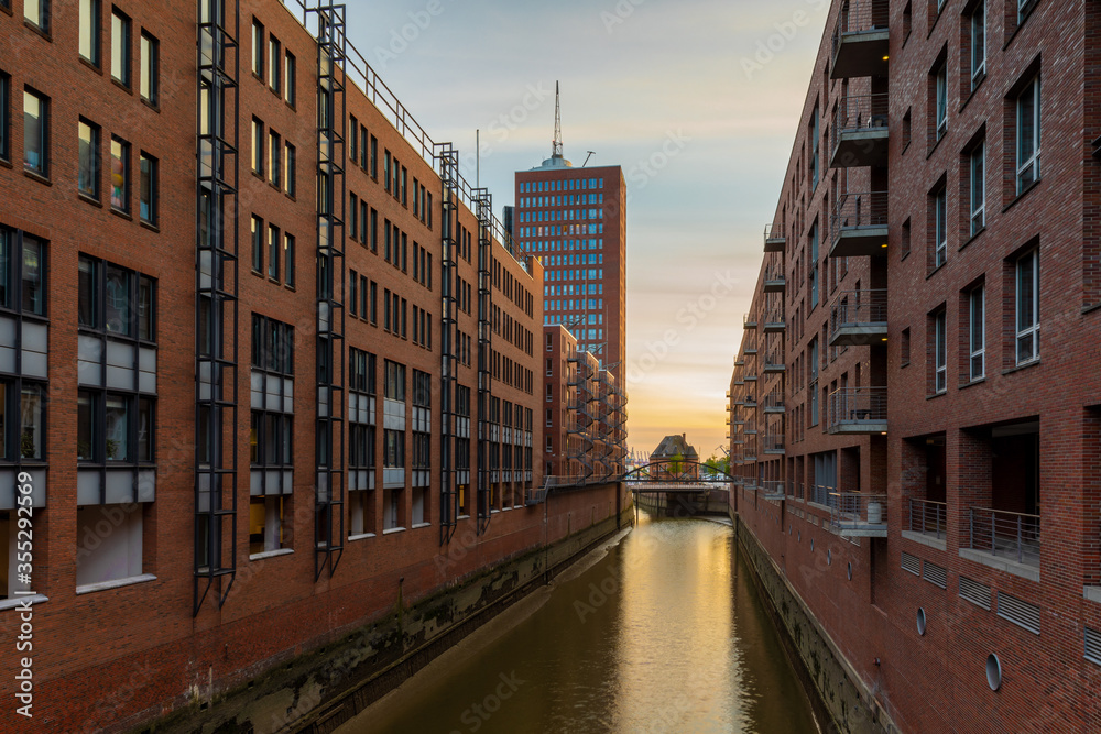 Naklejka premium canal in Hamburg Germany