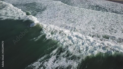 Wallpaper Mural Stunning 4K drone footage of waves breaking.  Torontodigital.ca