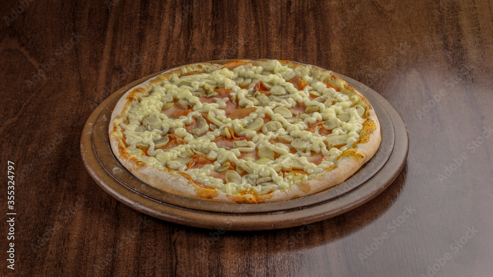 Pizza com queijo Pizza com queijo