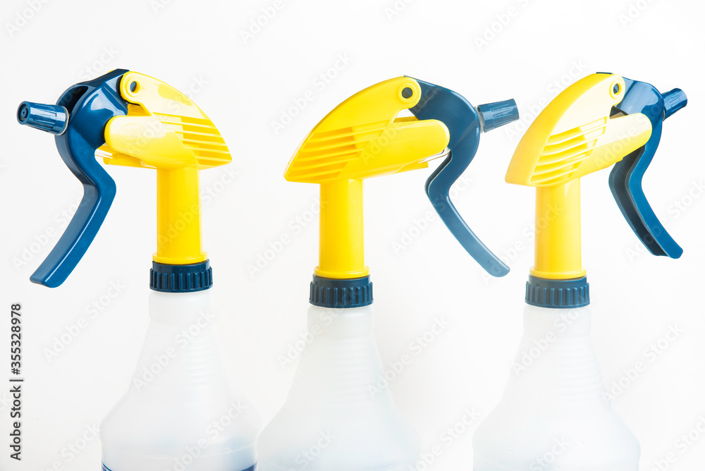 Three Professional Spray Plastic Dispenser Bottles Three Professional Spray Plastic Dispenser Bottles