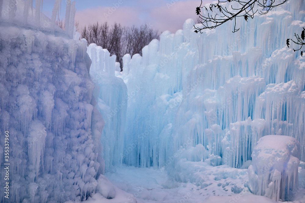 Photo of ice and snow forming millions of icicles on a bitter cold day in Minnesota