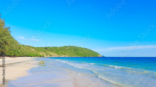 Fototapeta Naklejka Na Ścianę i Meble -  beautiful beaches in thailand.Thailand has some of the best beaches in the world.