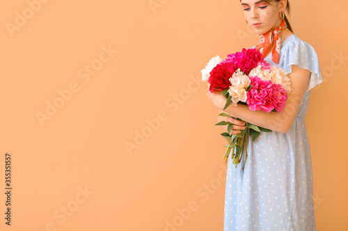 Young woman with beautiful ...