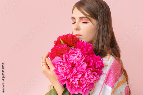 Young woman with beautiful ...