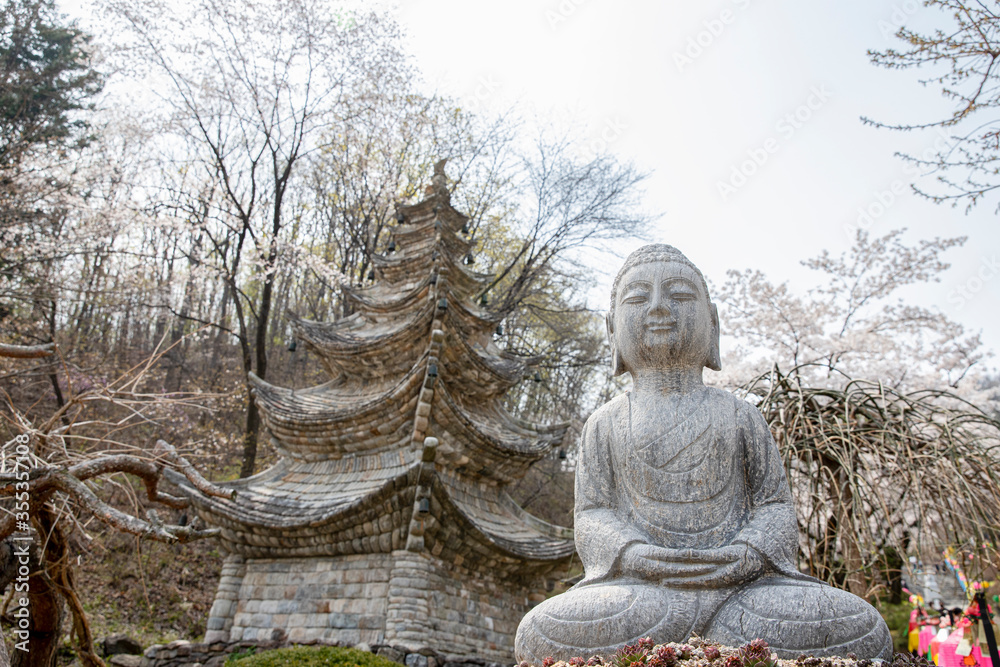 Fototapeta premium statue of buddha