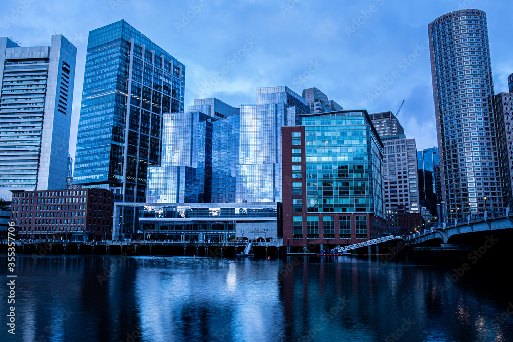 Obraz premium modern buildings on water