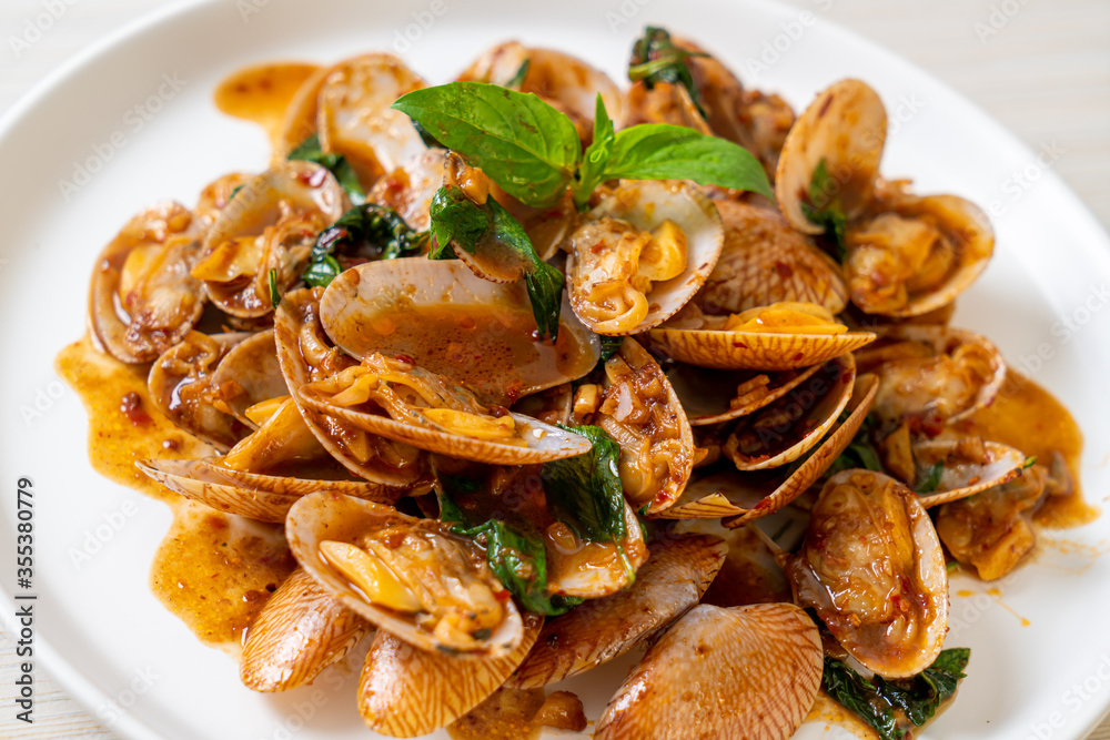 Stir Fried Clams with Roasted Chilli Paste Stir Fried Clams with Roasted Chilli Paste