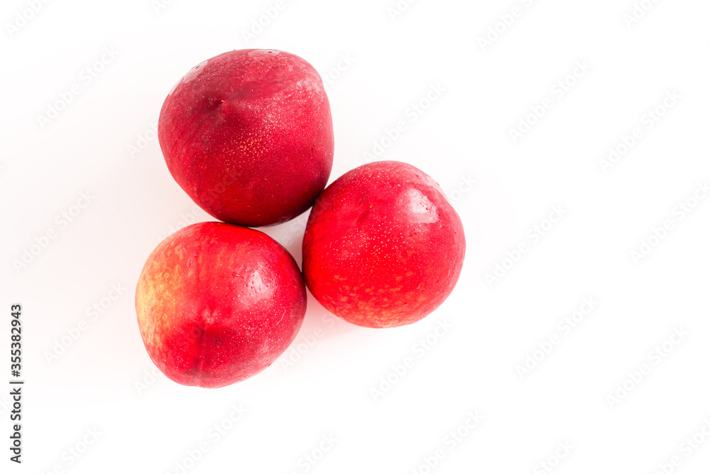 Fresh fruit peaches