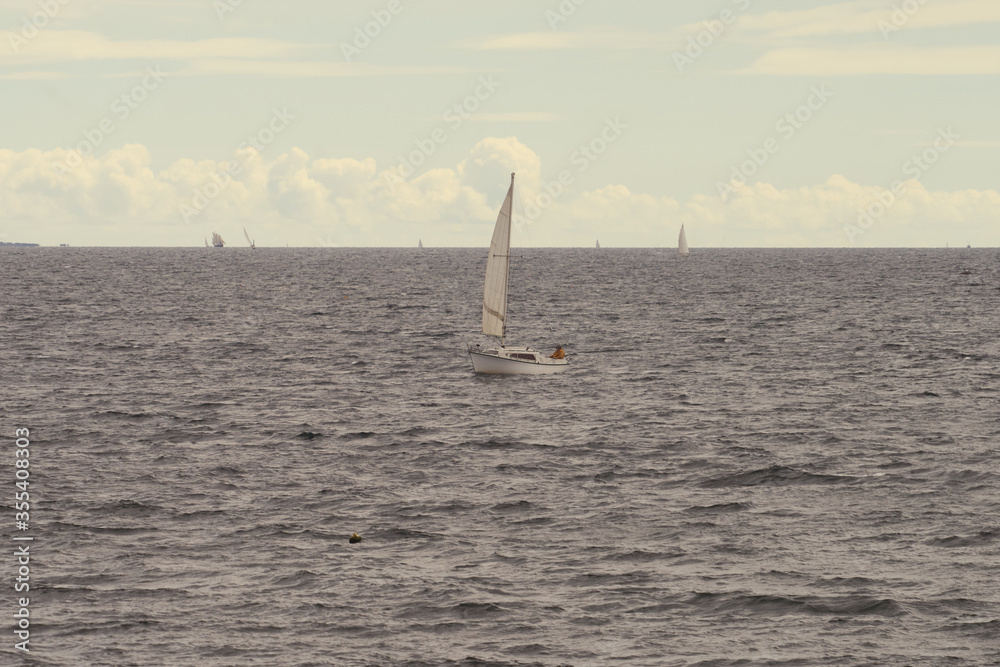 Obraz premium Navigation en mer .