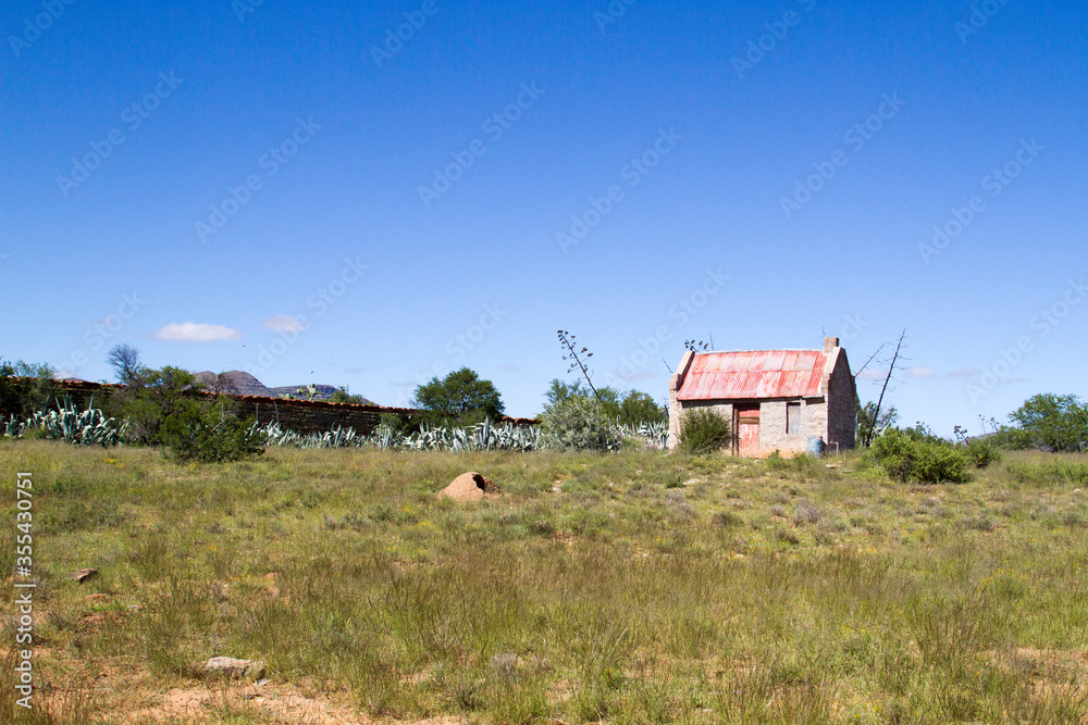 Fototapeta premium Abandoned farm labourer's cottage on a Karoo farm, South Africa