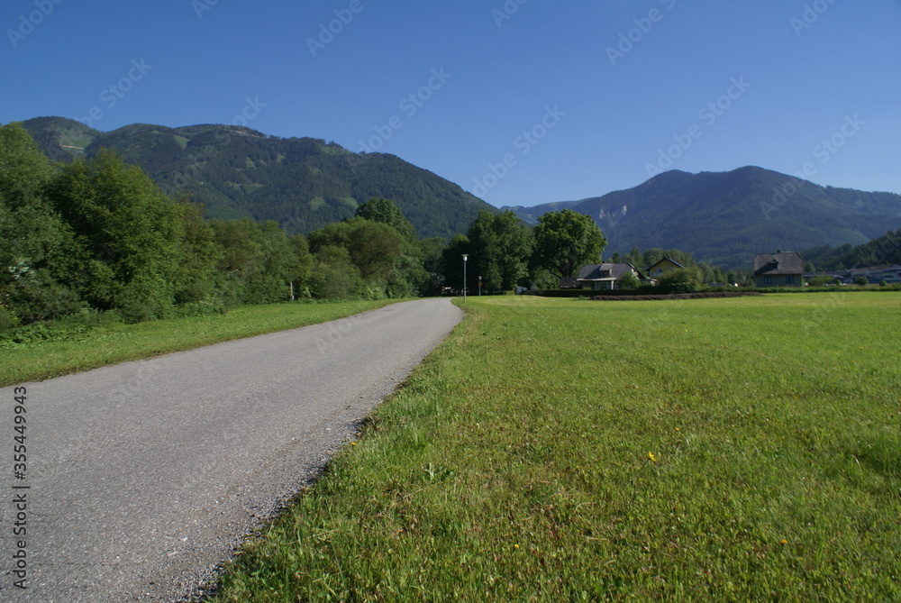 Road to Grüner See  ( green lake )