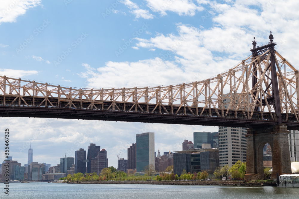The Queensboro Bridge over the East River with the New York City Skyline