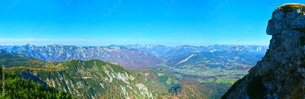 Fototapeta premium Beautiful landscape of the Austrian Alps with a village in the background.