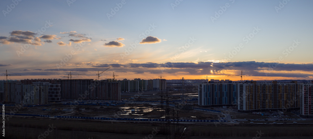 Obraz premium sunset over the city