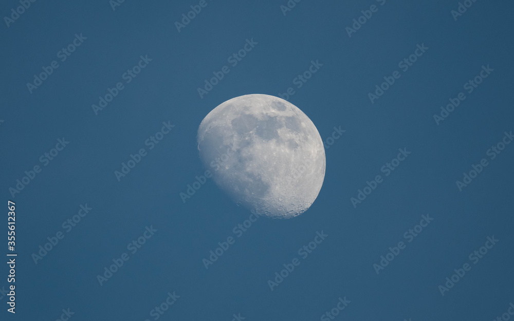 Moon in the late afternoon