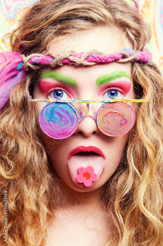 Photo Portrait of blonde hippie girl