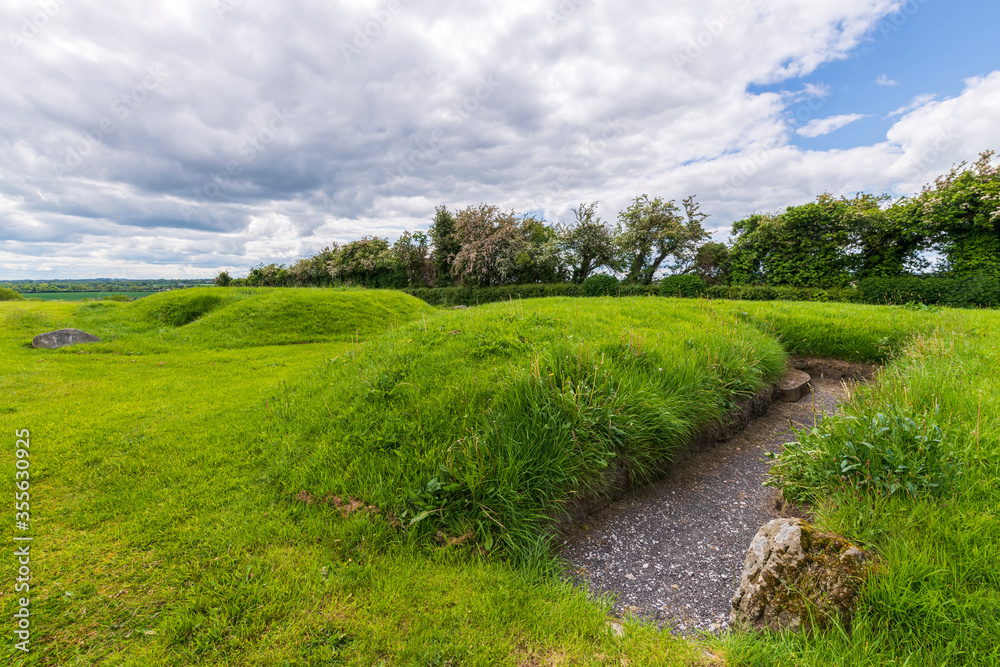 Knowth Neolithic Passage Mound Tombs in Boyne Valley, Ireland