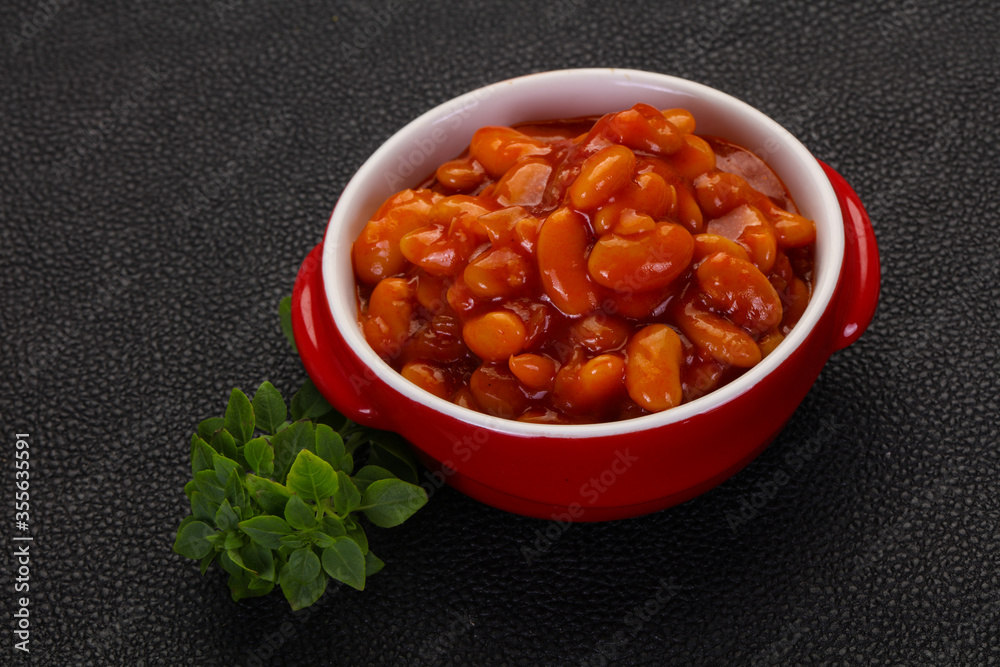 Baked kidney with tomato sauce Baked kidney with tomato sauce