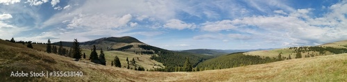 panorama of the mountain Sureanu © Ovidiu