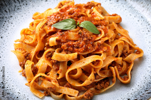 Foto pasta tagliatelle al ragu' bolognese