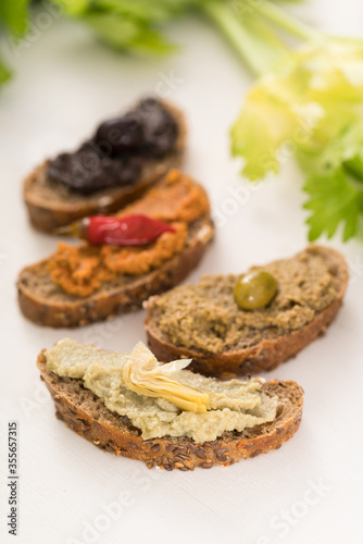 Country green olive paté. Preserves prepared at home as a side dish or appetizer typical of southern Italy, particularly from Puglia