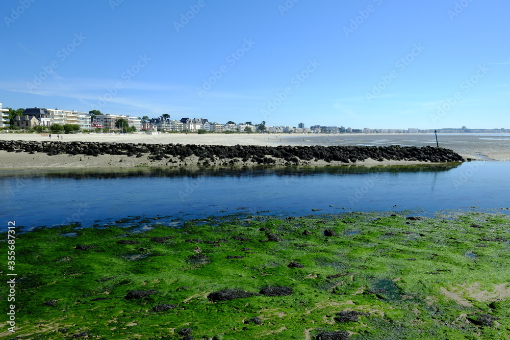 Low tide at le Pouliguen bay. A place located in the west of France. may 2020