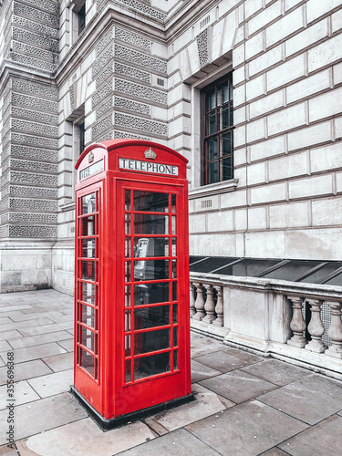 london red telephone box