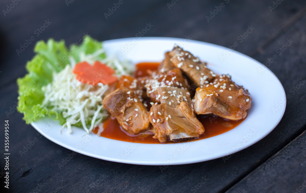 pork spare rib fried with bbq source