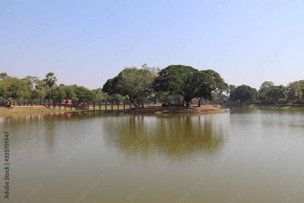Lac du parc historique de Sukhothaï, Thaïlande