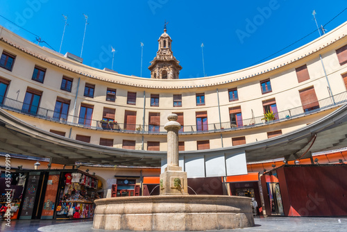 Plaza Redonda in Spanish town Valencia photo