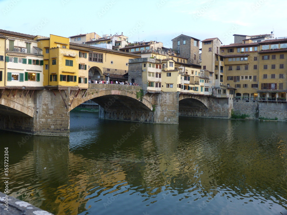 Ponte Vecchio bridge in the summer