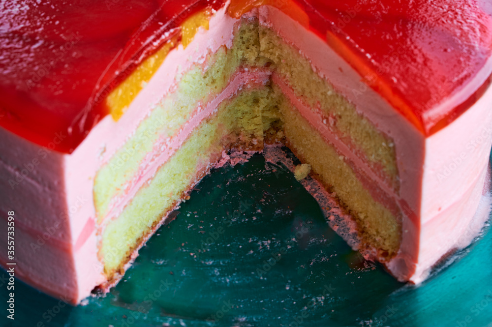Torta Helada, a Peruvian jello cake with layers of strawberry mousse ...