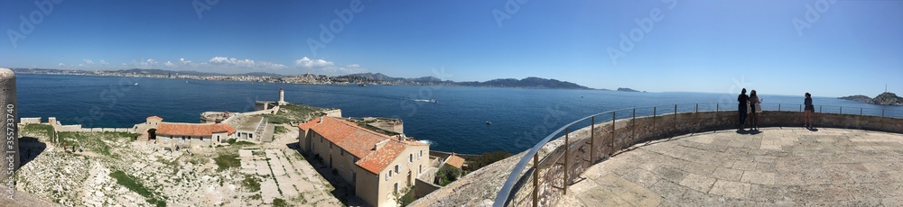panorama pris au Château d'If à Marseille en avril 2018