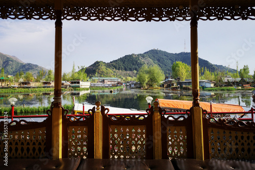 Photography C-0006 water view
Photographed on a houseboat on Lake Gadar, Srinagar, India in April 2019