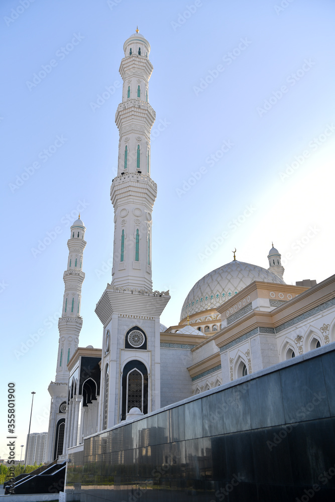 mosque, mosque in Astana, mosque in Nursultan, the big mosque in Asia, Istanbul, Ramadan, Kurban Bayram, the dome of the mosque,
