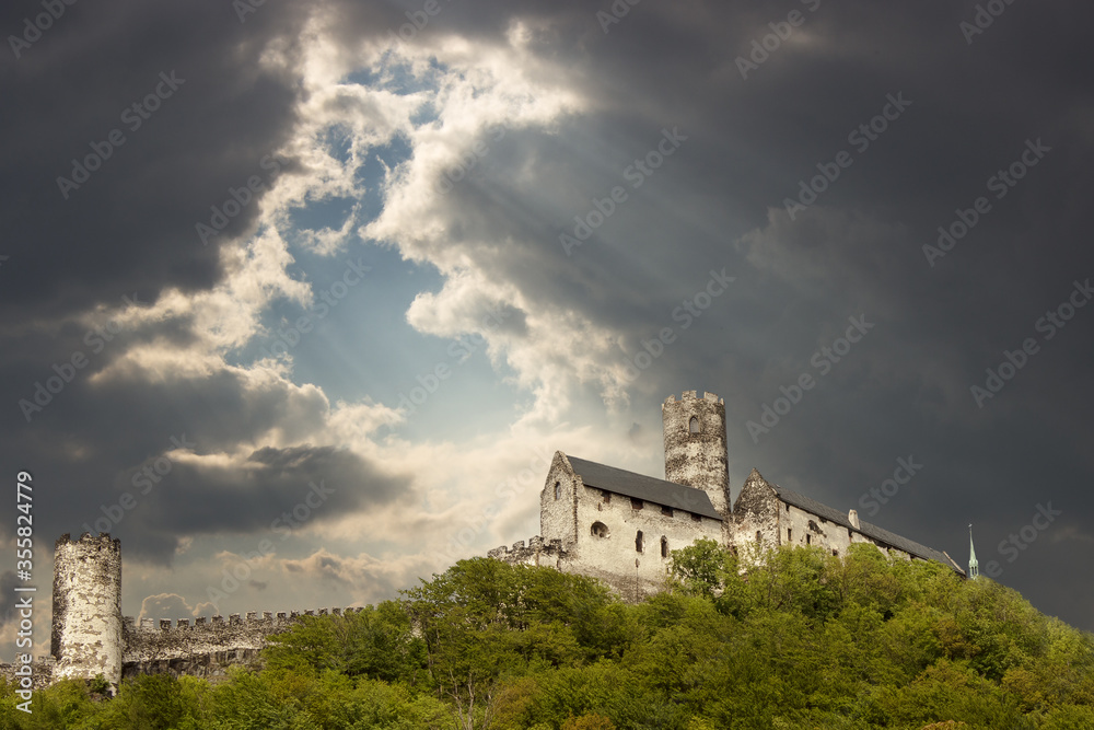 Fototapeta premium Panoramic view of Bezdez castle with clouds
