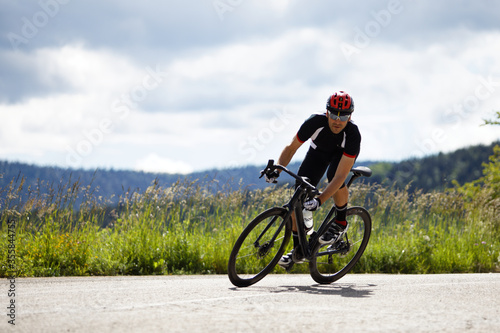 Fototapeta Naklejka Na Ścianę i Meble -  Cyclisme à Villard De Lans lieu d'arrivée du Tour de France 2020