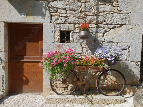 Vélo fleuri