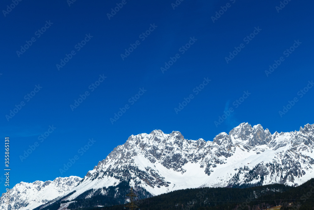 Obraz premium Schnee Tiroler Kaisergebirge 