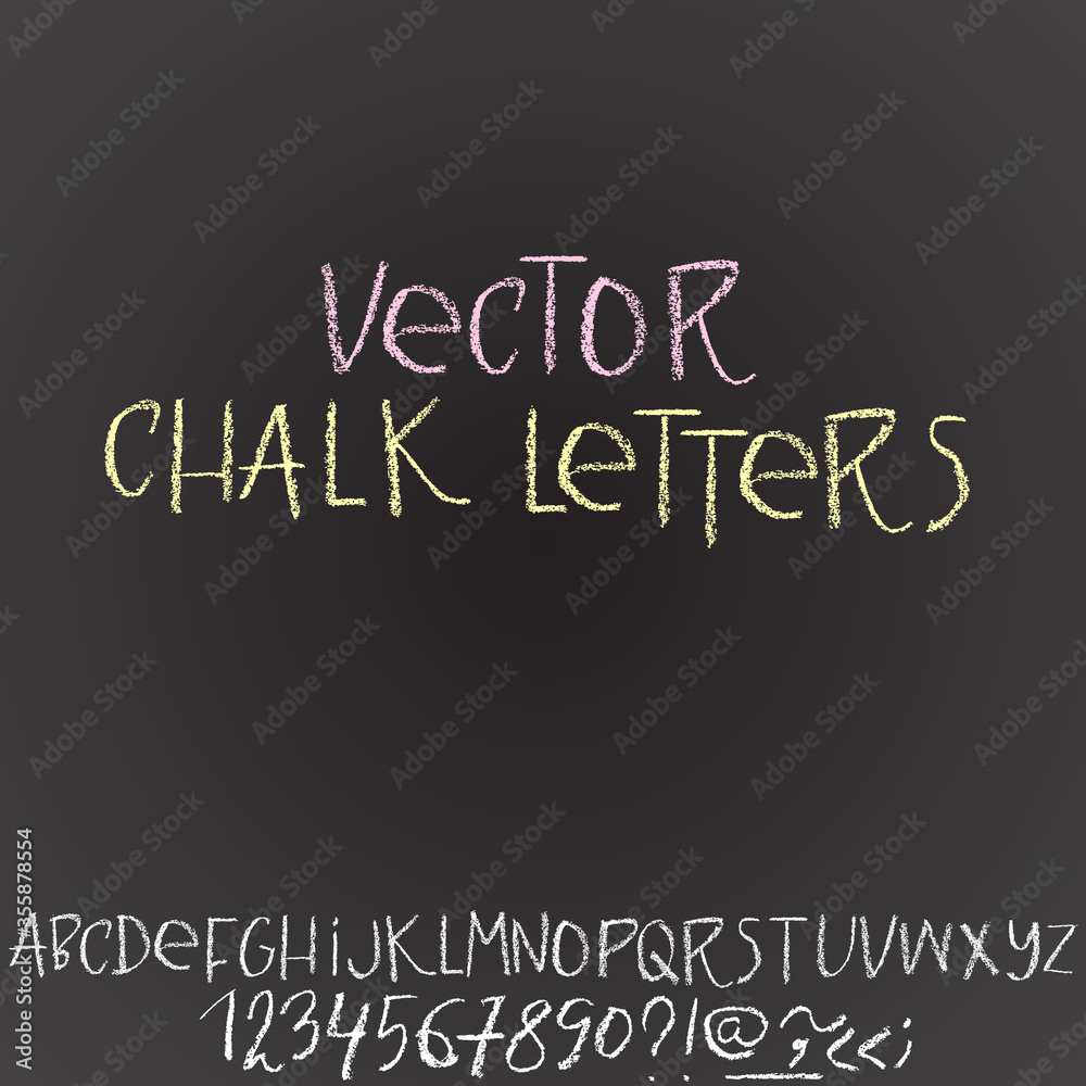 Obraz premium Handwritten vector chalked alphabet. Imitation texture of chalk. Modern hand drawn alphabet. Isolated letters.