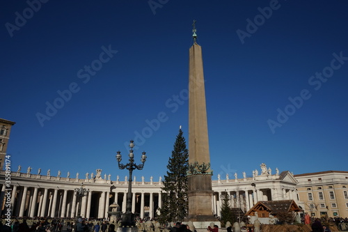 Obelisk and Christmas Tree in Vatican City State, Rome, Italy - イタリア ローマ バチカン市国 オベリスク クリスマスツリー 