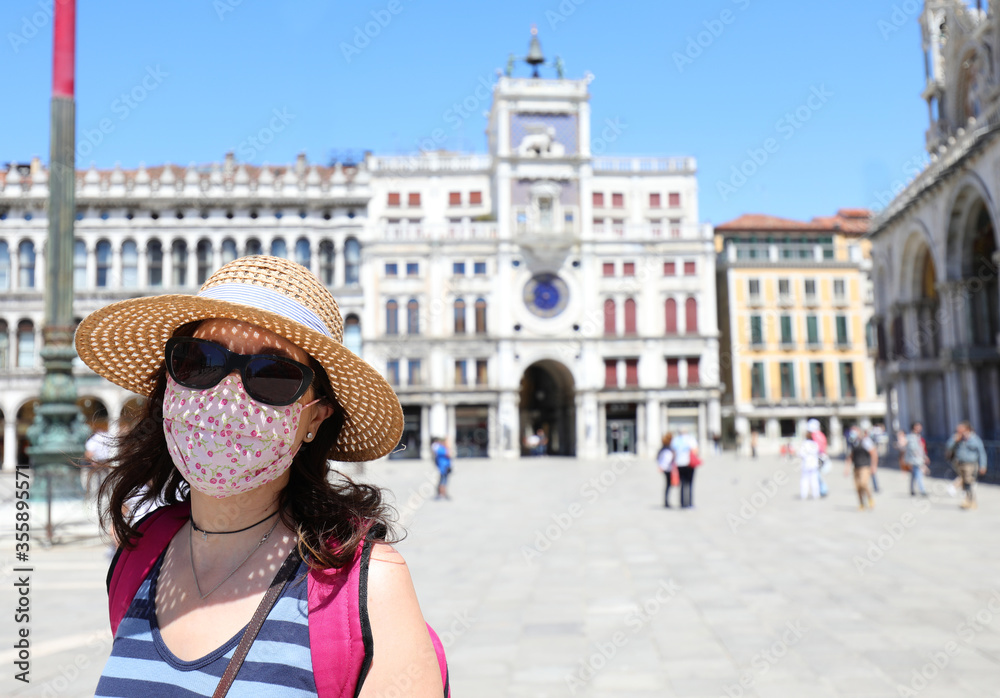 woman with surgical mask in Venice