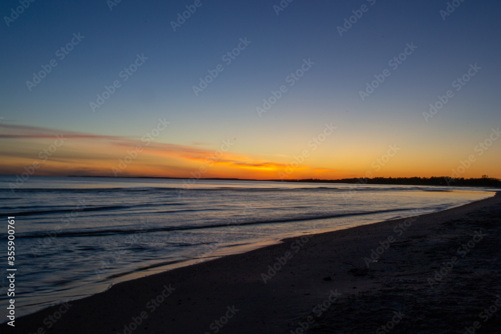 gullbranna strand solnedgång
