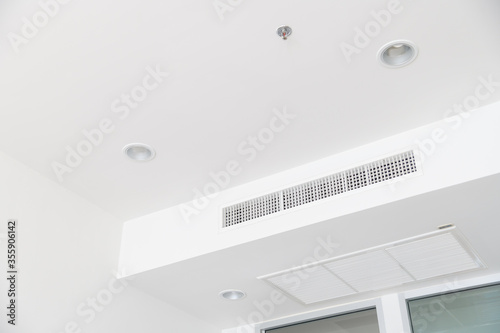 Fotografie Ceiling mounted cassette type air conditioner