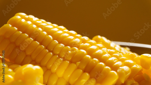 Fresh sweet corn boiled.
