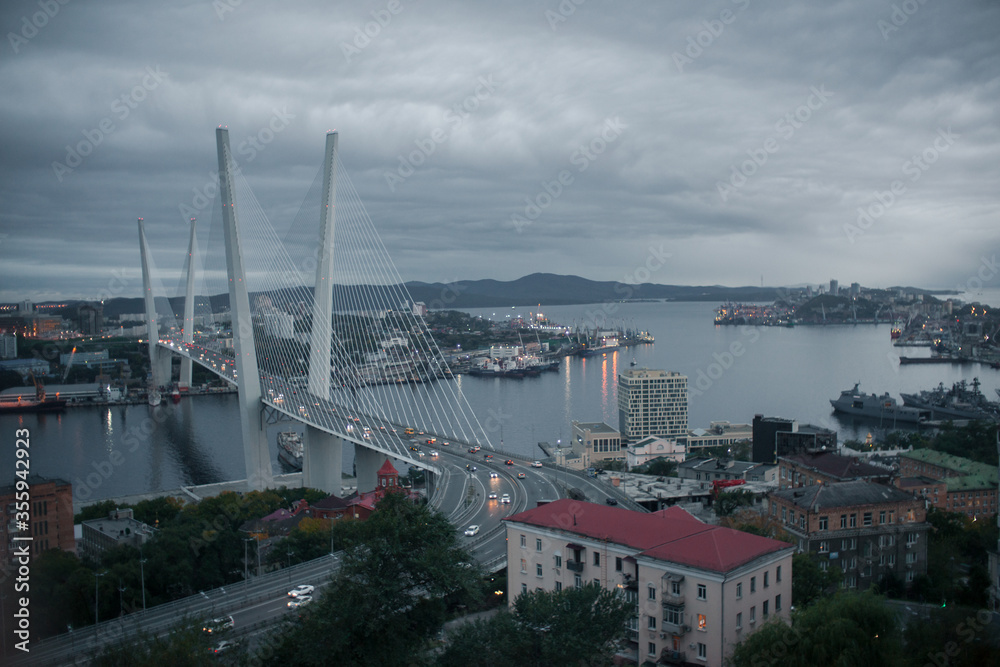 The Golden Bridge of Vladivostok.
Golden Horn Bay