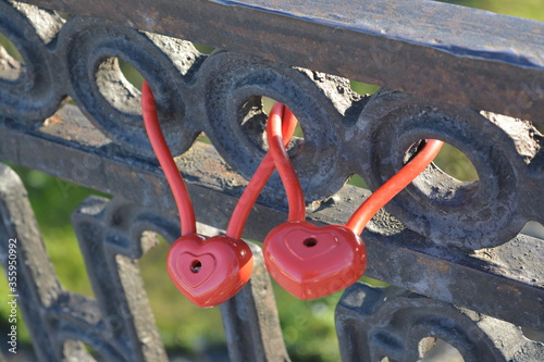 red locks of lovers