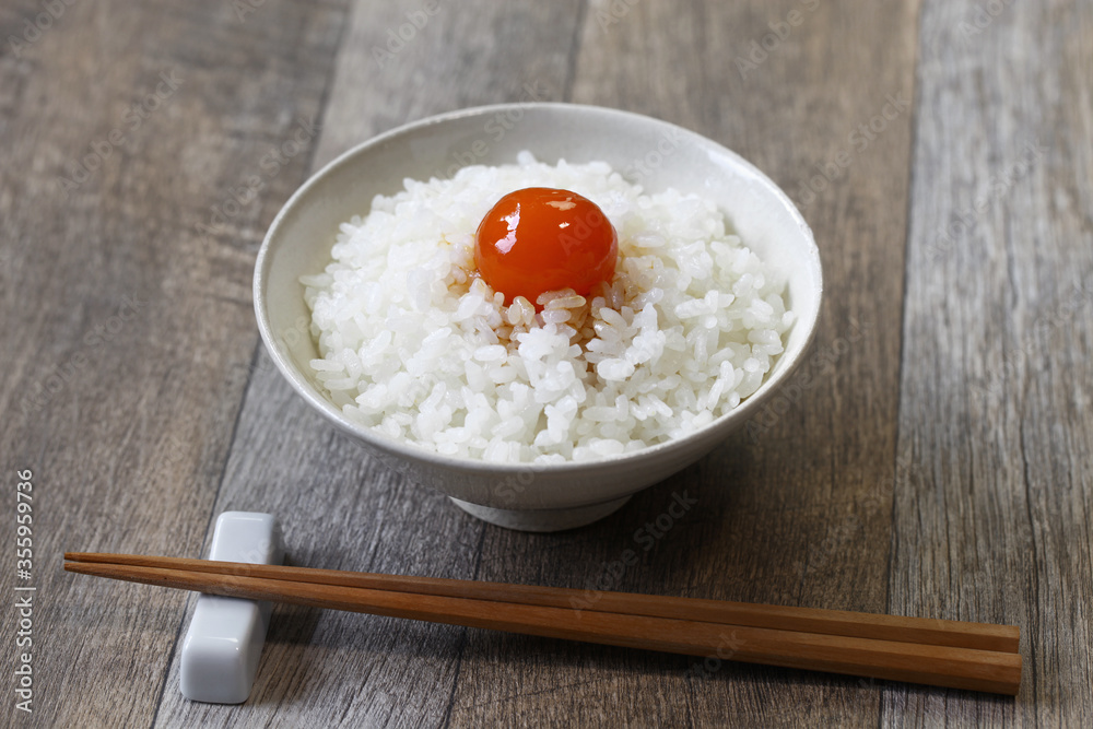 soy sauce marinated egg yolk on rice, japanese food
soy sauce marinated egg yolk on rice, japanese food