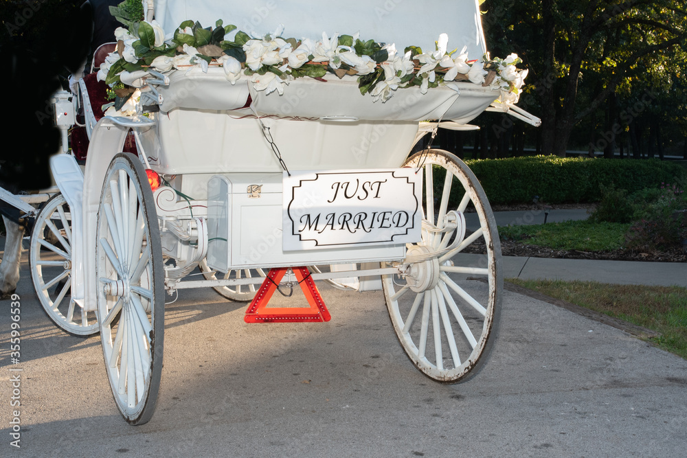 White Carriage Cart for the Wedding