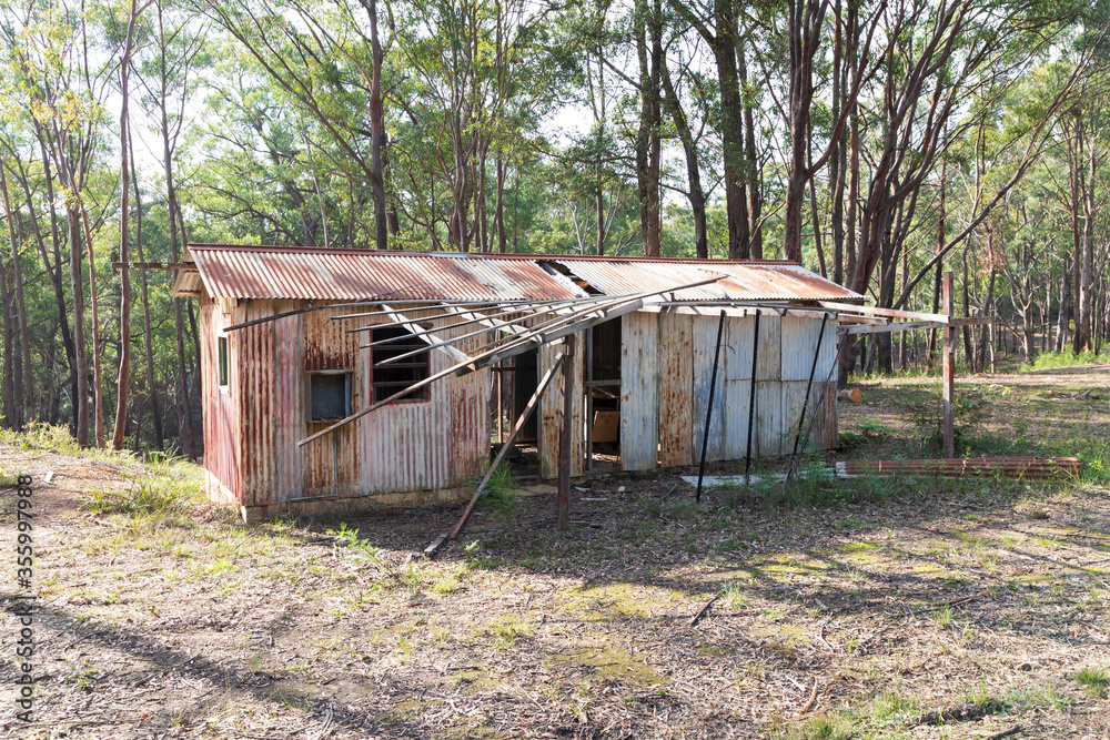 An old dilapidated building in the Wollemi National Park in regional New South Wales An old dilapidated building in the Wollemi National Park in regional New South Wales